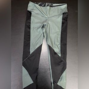 Reversible leggings
